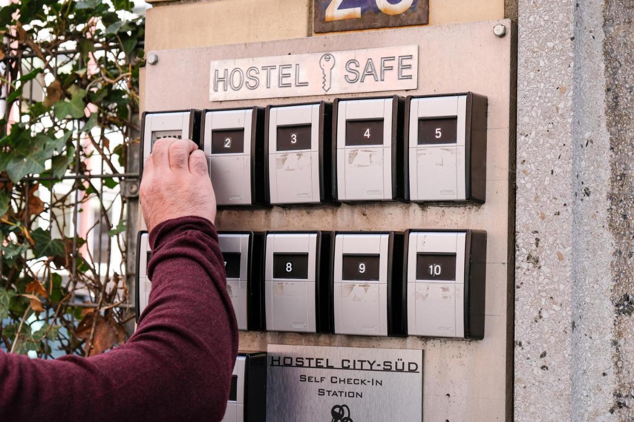 Hostel City Sued Hamborg Eksteriør billede