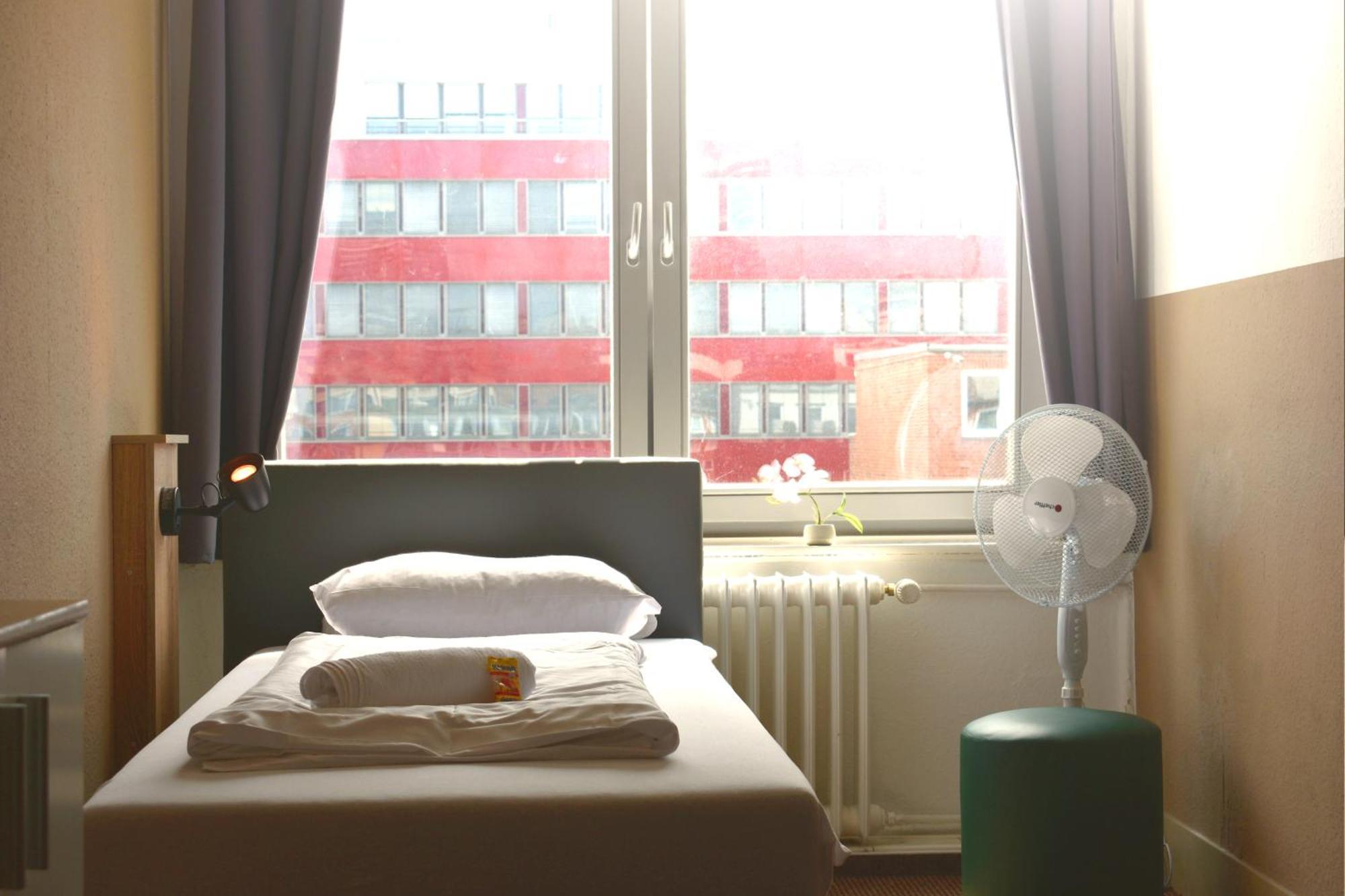 Hostel City Sued Hamborg Eksteriør billede