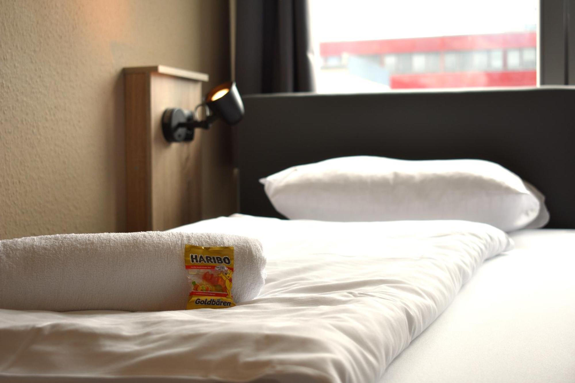 Hostel City Sued Hamborg Eksteriør billede